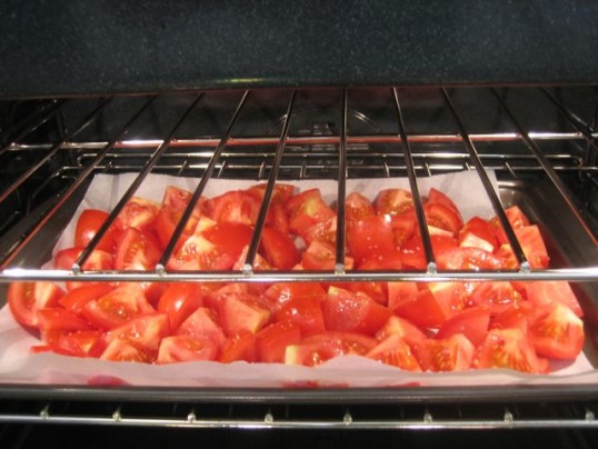 roasting-tomatoes